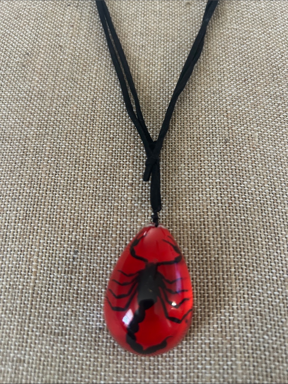 Black and Red Scorpion Teardrop Pendant Necklace